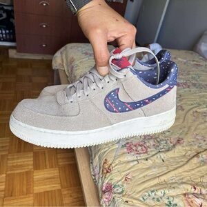 Converse Beige and Blue Sneakers